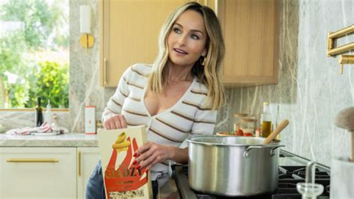 How Rich Is Giada De Laurentiis What